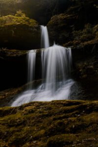 Cascade de la Fronde aux couleurs automnales